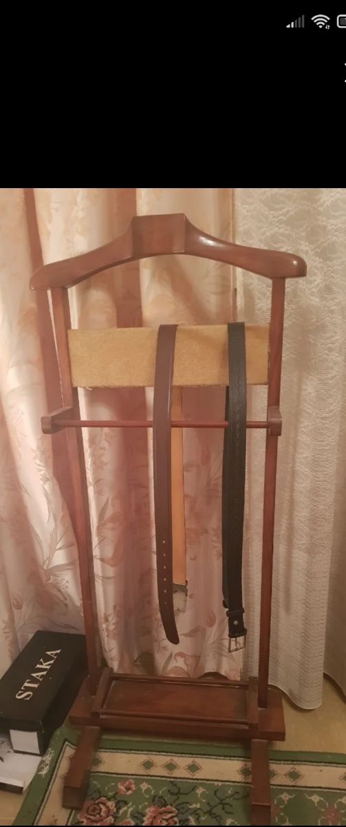 Galán de noche antiguo de madera