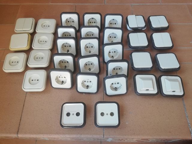 Lote 28 mecanismos SIMON