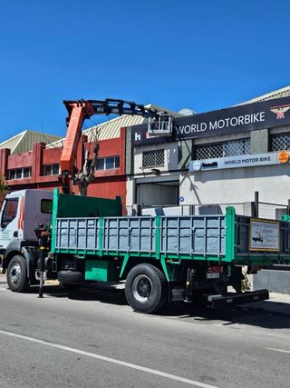 CAMION GRUA Y TRANSPORTES