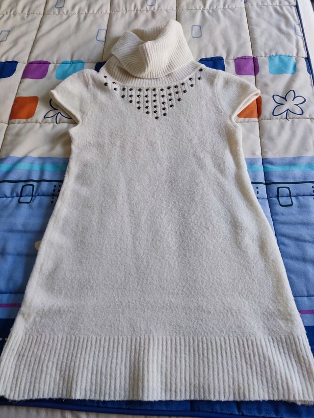 Vestido de punto muy cómodo.
