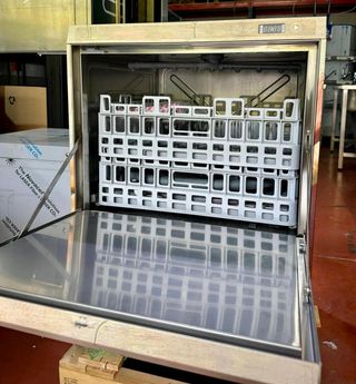 LAVAVAJILLAS INDUSTRIAL CON BOMBA DE DESAGÜE