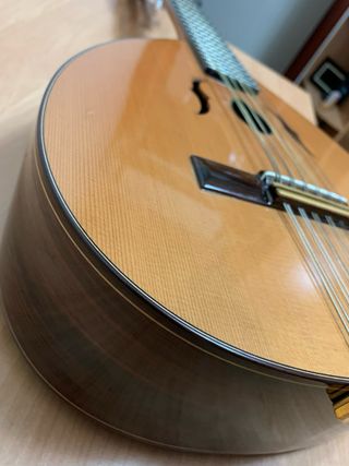 Laud Alhambra 4P más funda como nuevo