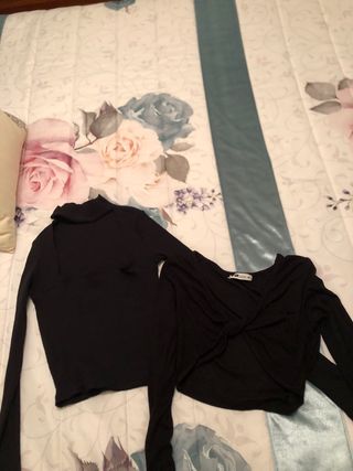 lote dos camisetas con apertura negras