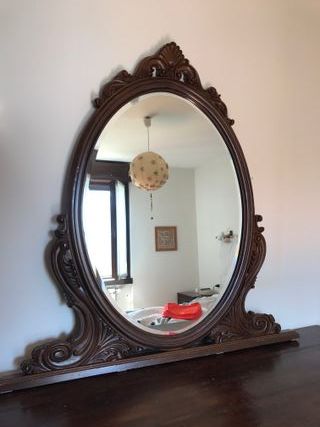 Specchiera classica in legno ovale con base