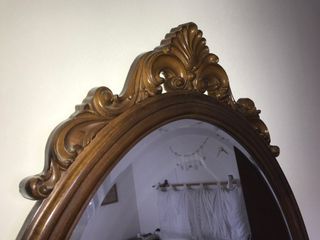 Specchiera classica in legno ovale con base