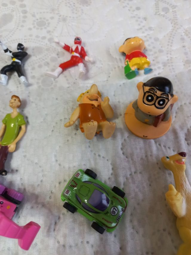 Muñecos kinder sorpresa y otros