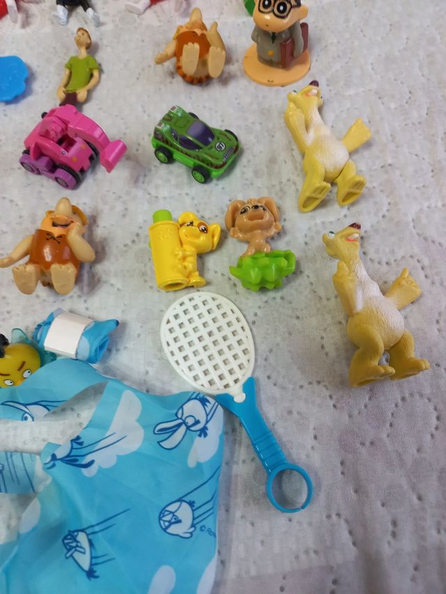 Muñecos kinder sorpresa y otros