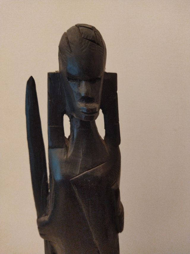 Statuetta legno artigianale africana