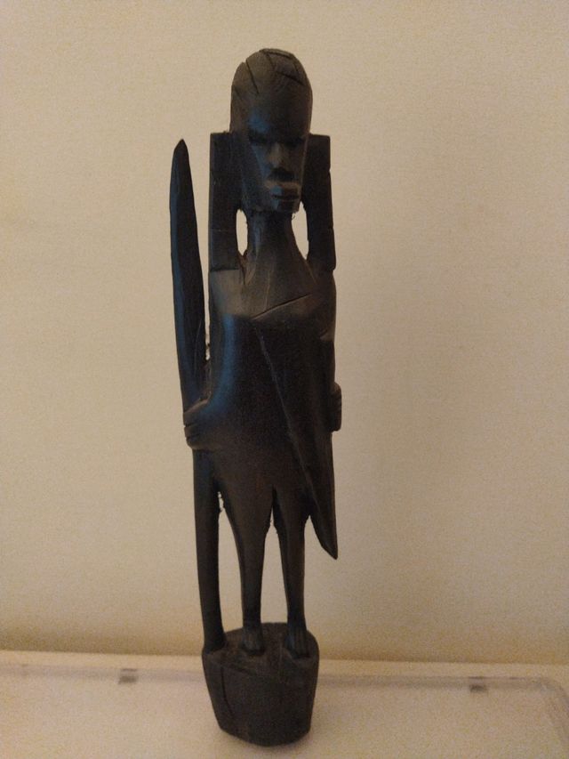 Statuetta legno artigianale africana