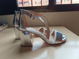 Sandalias plateadas