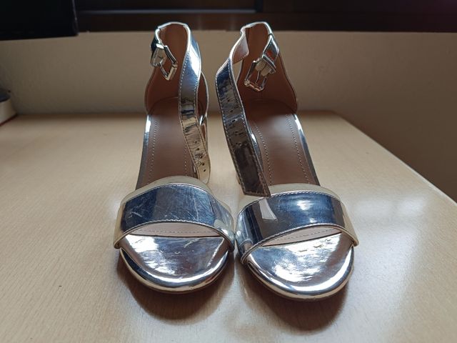Sandalias plateadas
