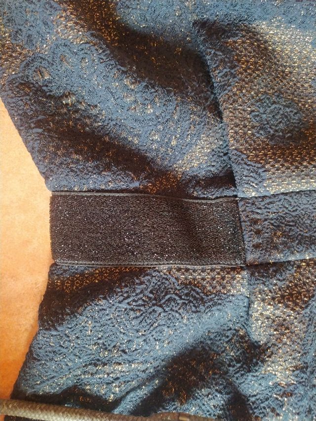 Vestido Nuevo naf naf negro/dorado