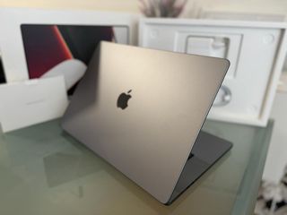 MacBook Pro 16 M1 Max 32GB RAM, 1TB NUEVO