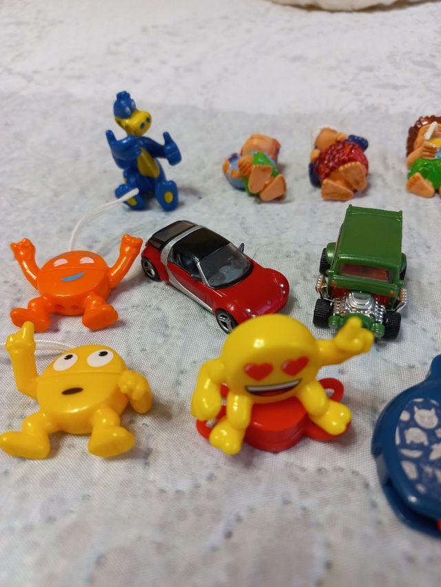 Muñecos kinder sorpresa