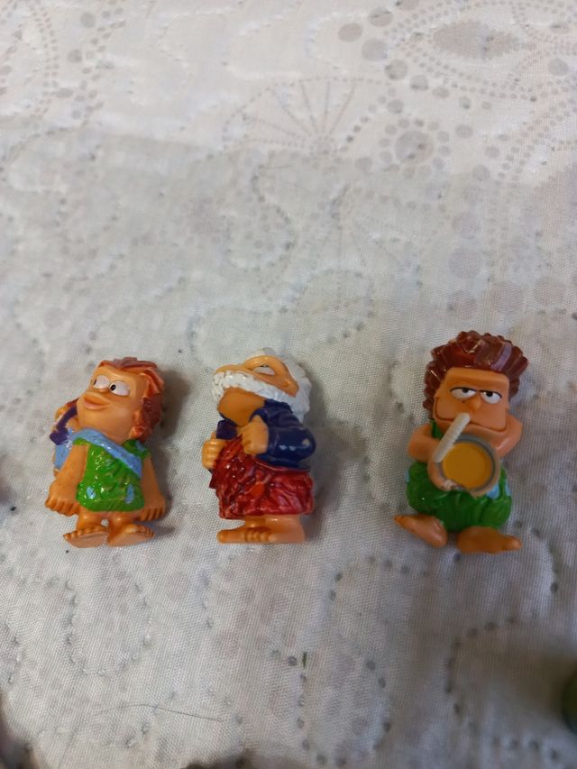 Muñecos kinder sorpresa