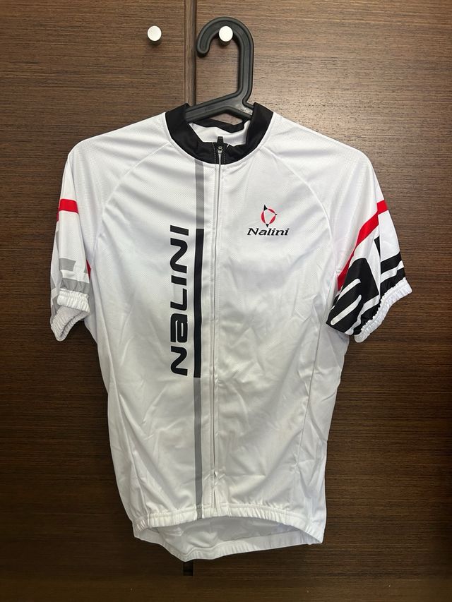 Equipación ciclismo talla M a estrenar