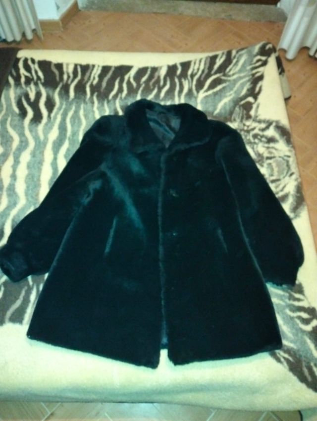 Abrigo chaquetón de piel ovino