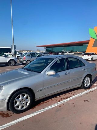 Mercedes-Benz 200 cdi 2002