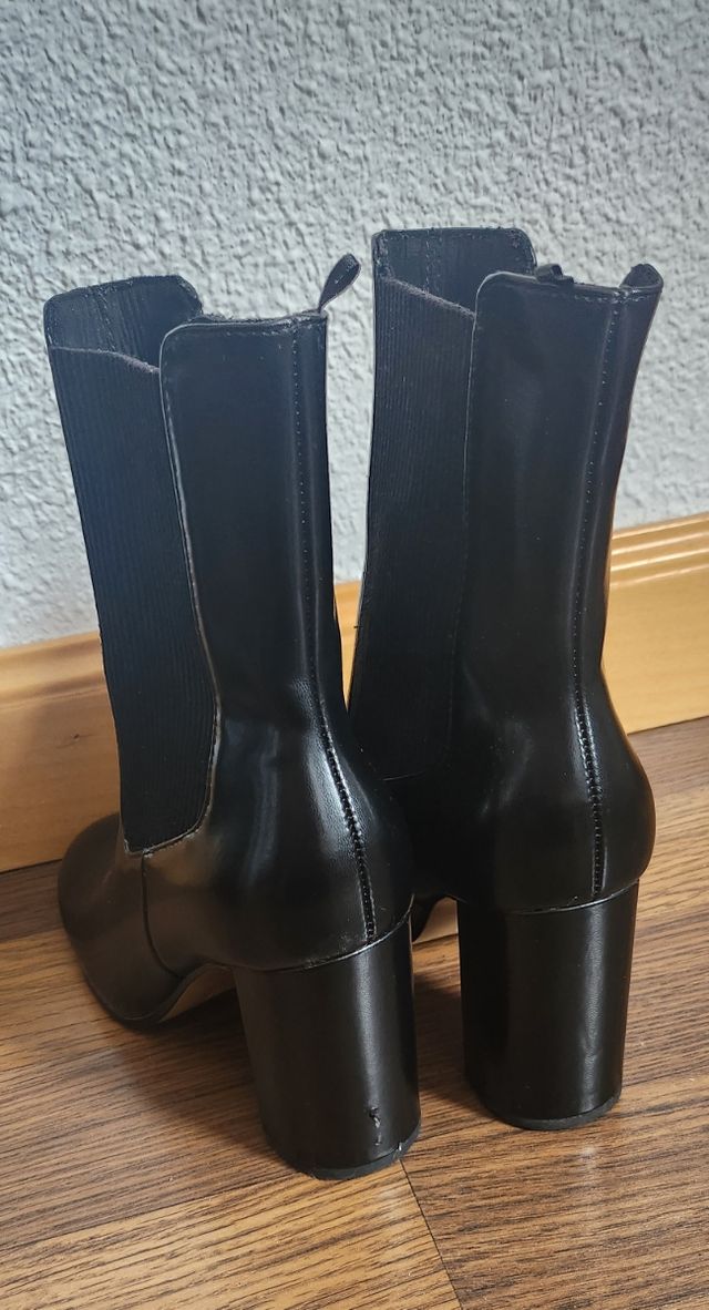Botines negros