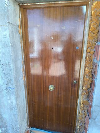 Puerta blindada madera 