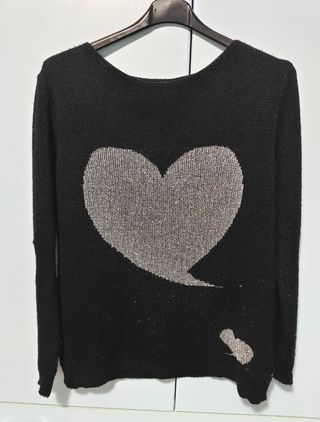 Maglioncino nero con cuore