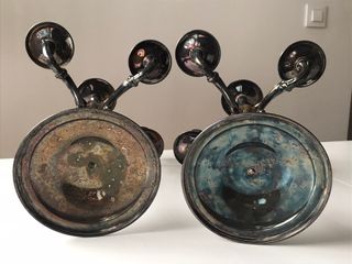 PAREJA DE ANTIGUOS CANDELABROS PLATEADOS