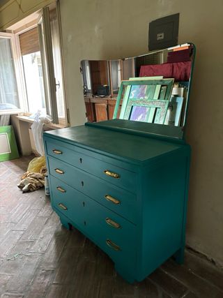 Comò con specchiera