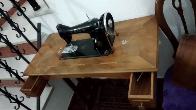 Máquina de costura vintage .