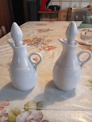 Contenitori per olio e aceto 