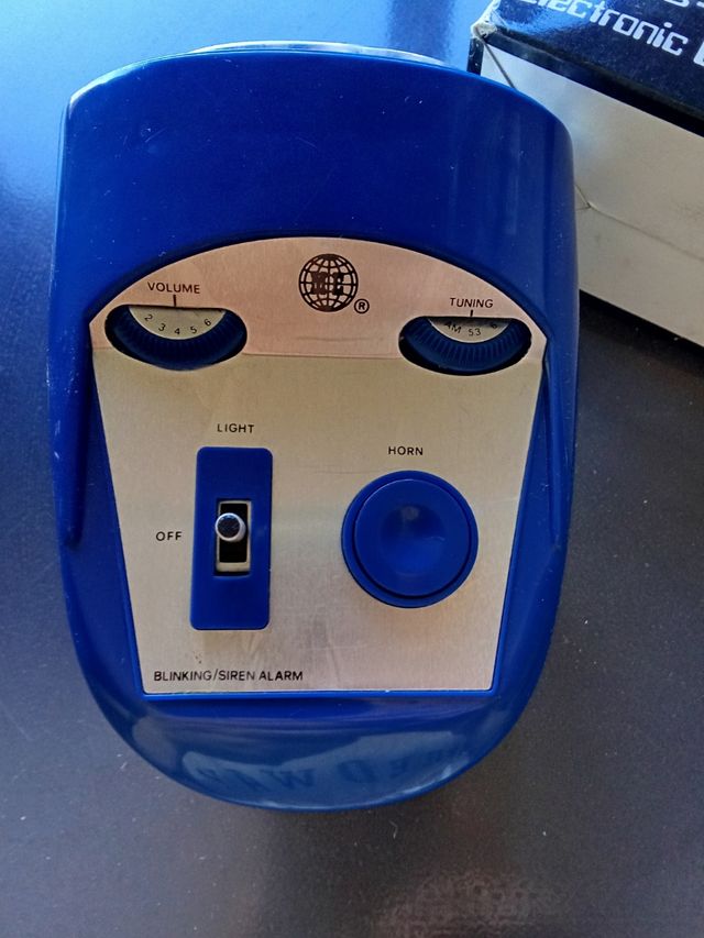 Linterna y radio con bocina para bici