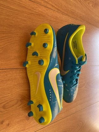 Zapatillas de fútbol (Leer descripción)