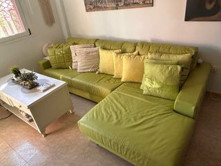 Cheslonge  en piel bovino verde pistacho