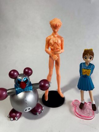 Figure giapponesi manga rimovibili
