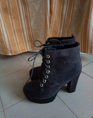 stivaletti tacchi grigio velluto 37