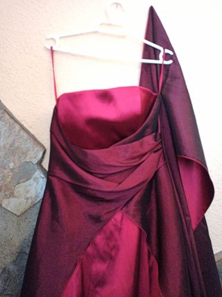 Vestido fiesta con evento boda rojo
