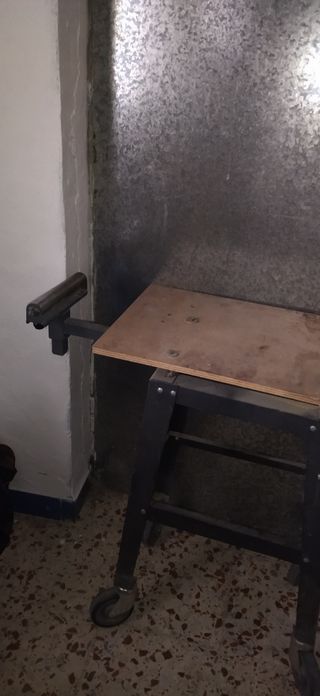 Mesa ingleteadora con ruedas