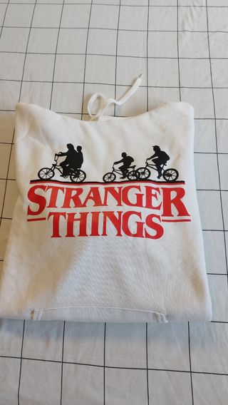 Sudadera Stranger things.Blanca.Talla L