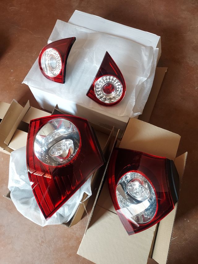 Pilotos traseros valeo led golf v 5 mk5 nuevos