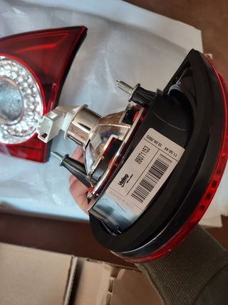 Pilotos traseros valeo led golf v 5 mk5 nuevos