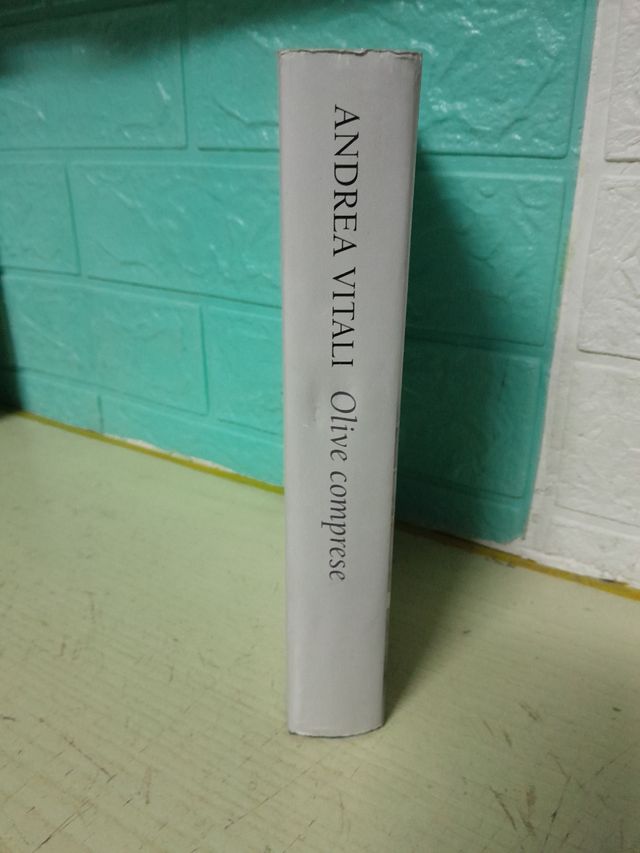 Olive comprese Andrea Vitali Mondadori