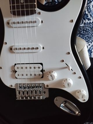 Guitarra Eléctrica
