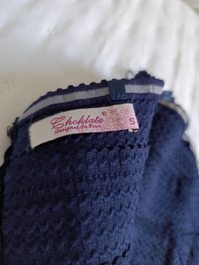 Vestido palabra de honor y rebeca.