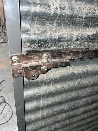 Puerta de chapa para obra