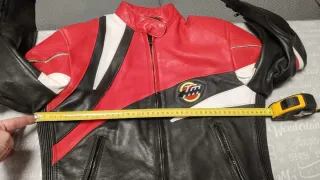 Chaqueta moto mujer estilo retro