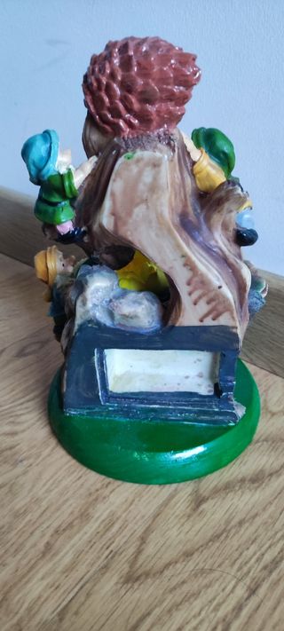 Figura enanitos y flores grande