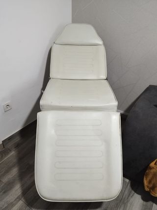 Camilla de estética