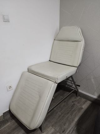 Camilla de estética