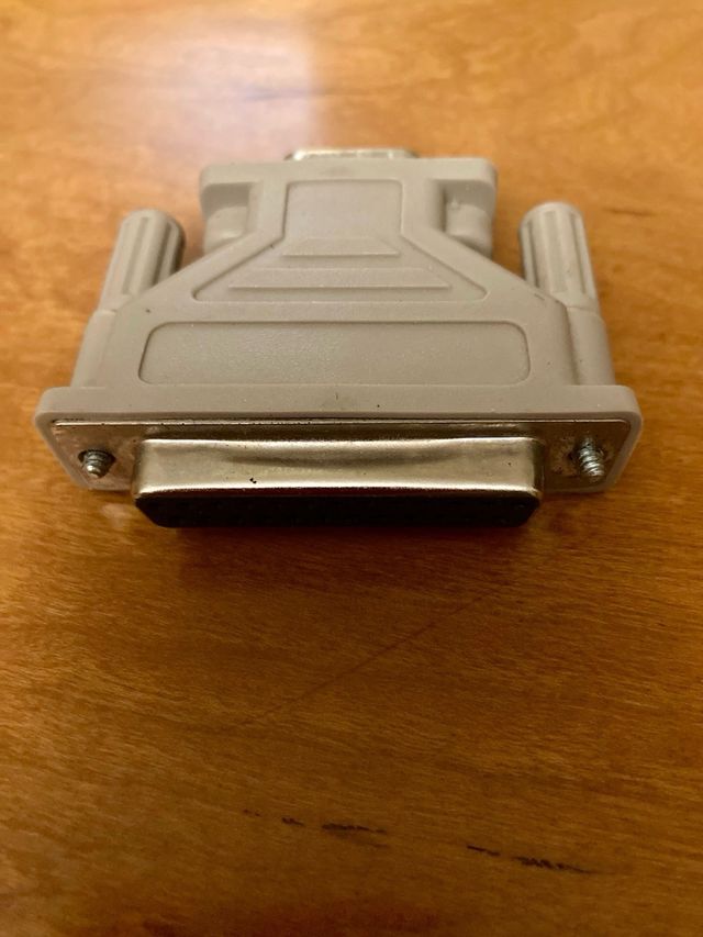 Adaptador de puerto RS232 DB9 macho/DB25 hembra