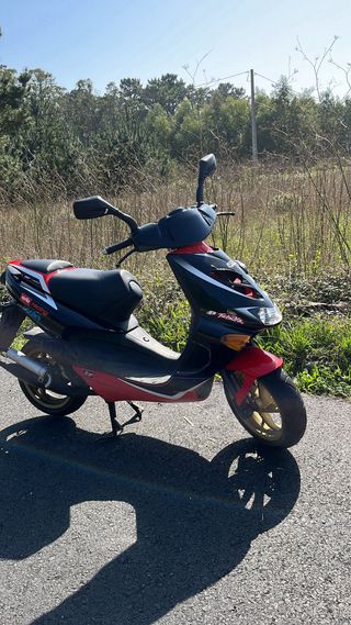 Aprilia sr