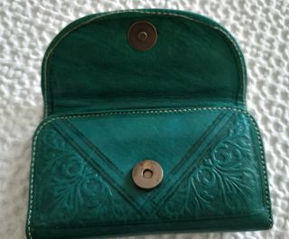 Cartera práctica artesanal